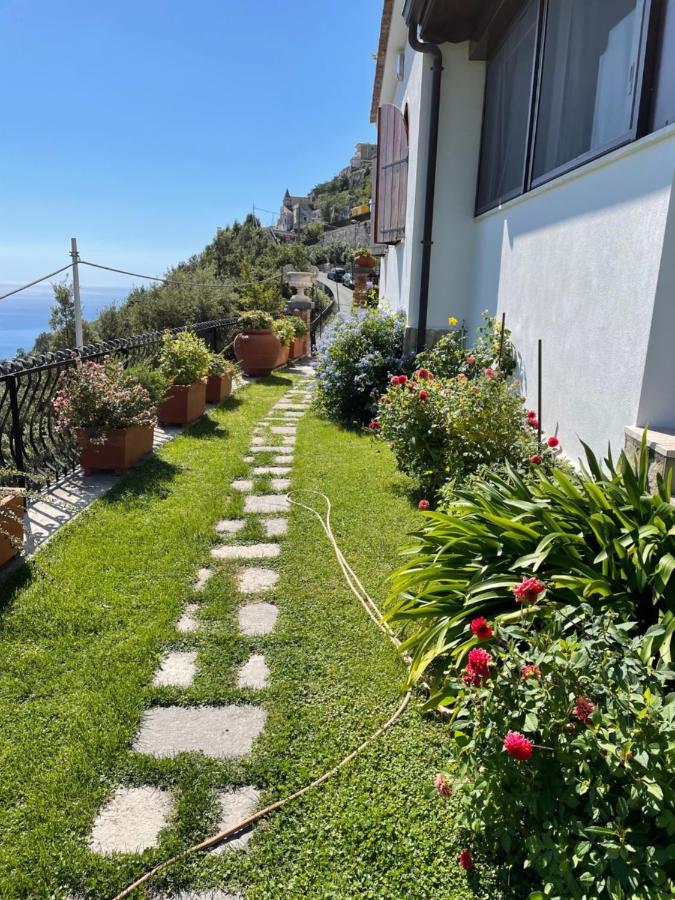 Bed and Breakfast La Dacia Di Gina Ravello Esterno foto